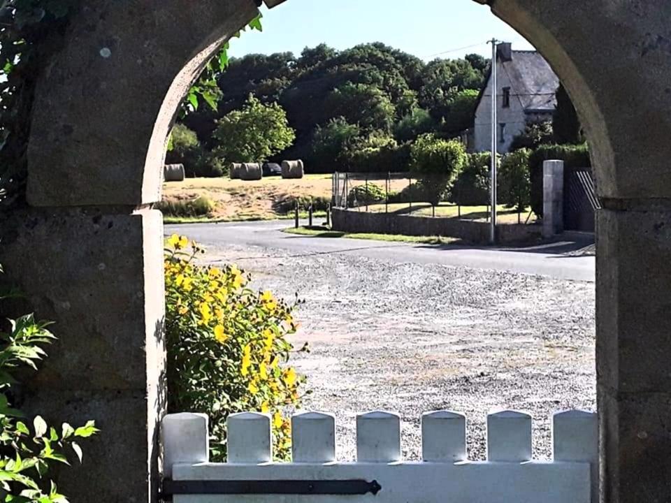 Ker Jerome - Traditional Stone Breton Cottage Near To Dinan Trelivan Zewnętrze zdjęcie